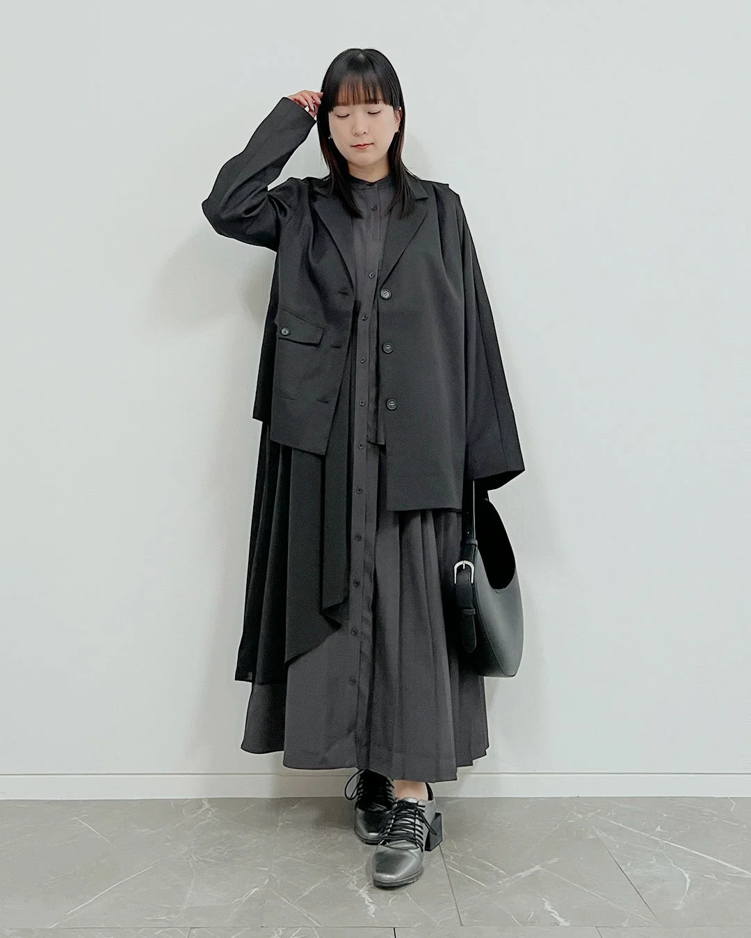 kOhAKU異素材アシンメトリープリーツワンピースとジャケット