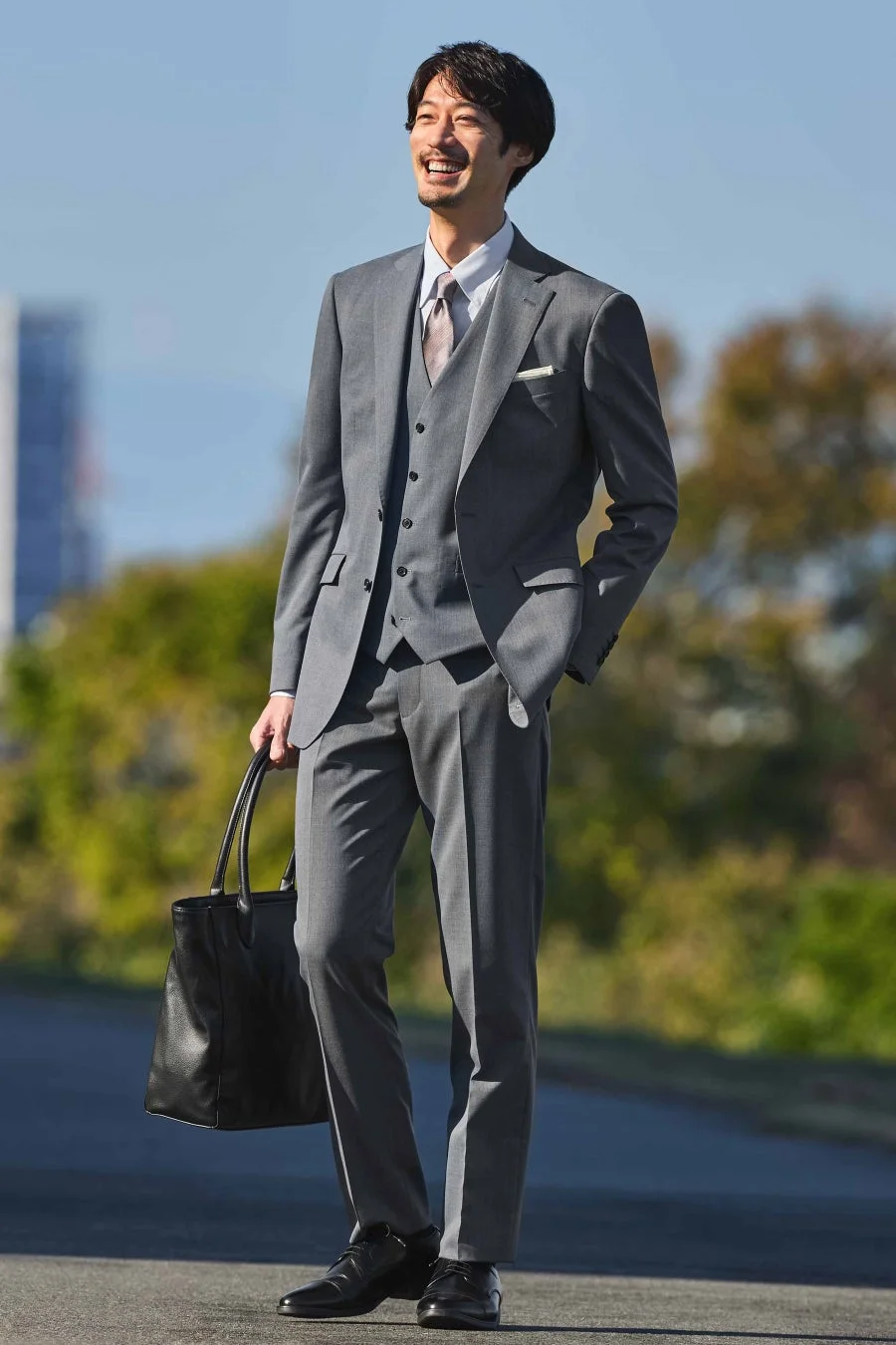 グレースリーピーススーツスタイル